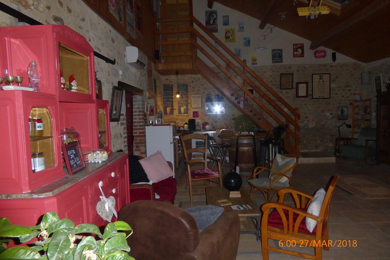 Chambres D'Hotes Les 7 Semaines Chantemerle-les-Bles Exterior photo